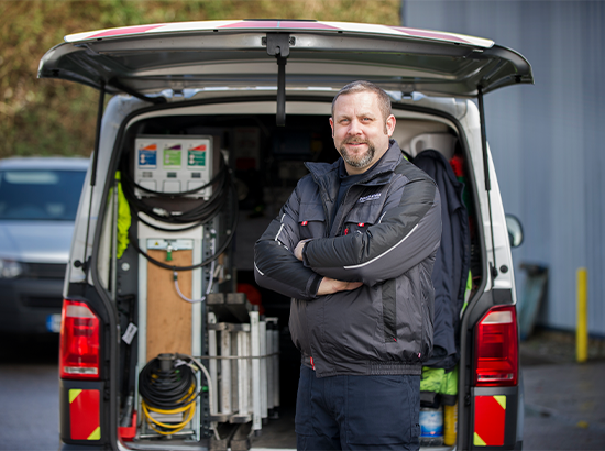 Service Home Sqr.png